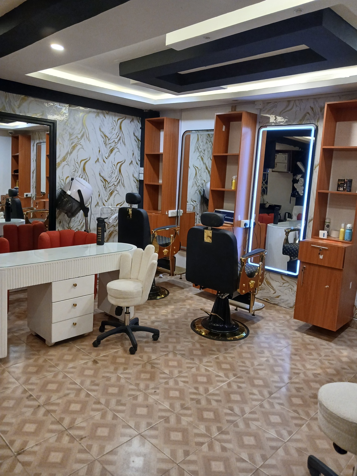 Nelion barbershop interior